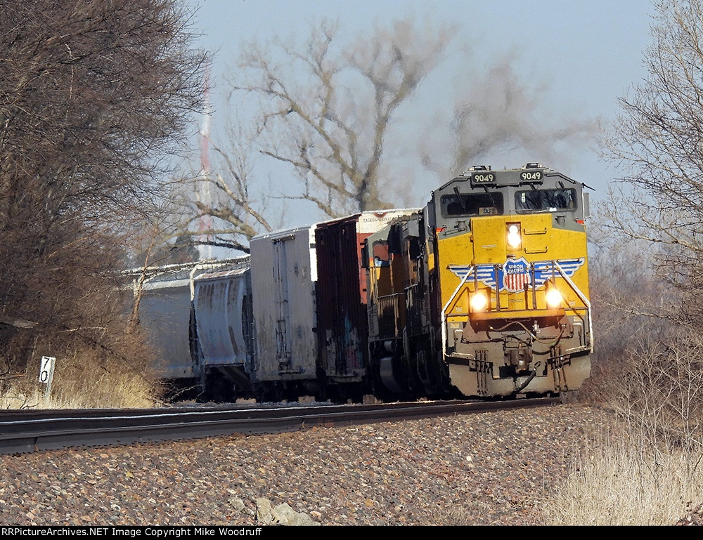 UP 9049